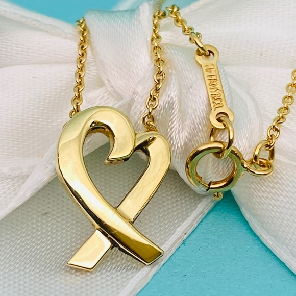 Tiffany & Co loving heart necklace Paloma Picasso 18k w/ box MSRP $1250 EXCELENT - Picture 1 of 7